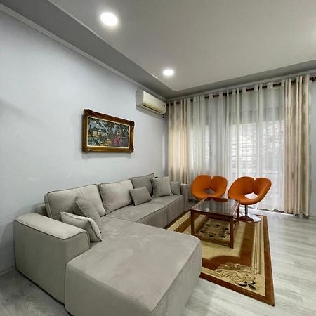 Appartamento Stone City Apartament Gjirokastër Esterno foto