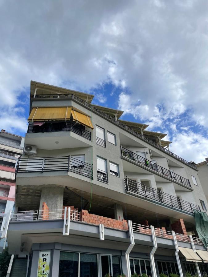 Appartamento Stone City Apartament Gjirokastër Esterno foto
